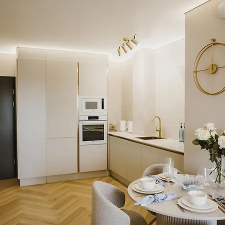 Agosto Sky Premium Manufaktura Parking Gratis Fv * Lodz