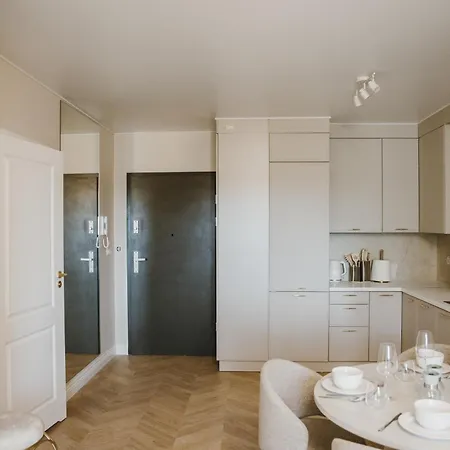 Apartment Agosto Sky Premium Manufaktura Parking Gratis Fv Lodz