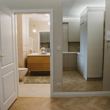 Agosto Sky Premium Manufaktura Parking Gratis Fv *