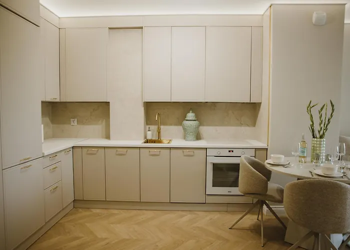 Agosto Sky Premium Manufaktura Parking Gratis Fv Łódź